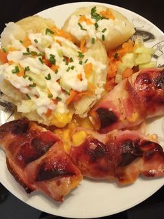 Una foto de Filetes de pollo relleno al horno con zumo de naranja
