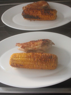 Una foto de Pechuga de pollo con maíz