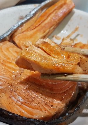 氣炸鍋-厚切鮭魚 的食譜成品照片