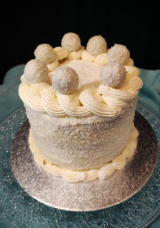 Una foto de Tarta navideña Raffaello