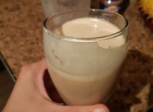 Una foto de Batido de proteína con café