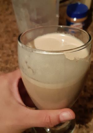 Una foto de Batido de proteína con café