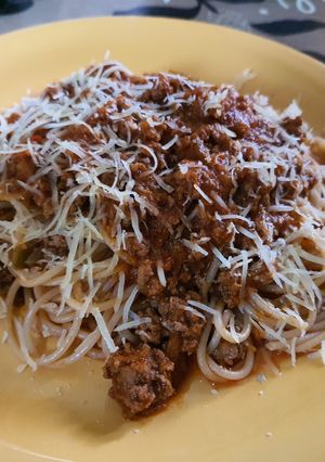 Una foto de Salsa bolognesa con fideos