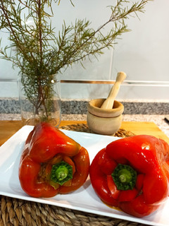 Una foto de Pimientos rellenos de carne 🌶️🍖