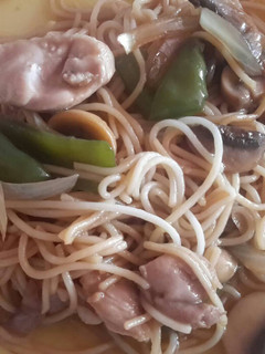 Una foto de Spaguetis chinos