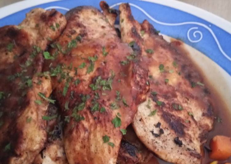 Filetitos de Pollo a la Plancha en Salsa Barbacoa Coreana y Naranja con Verduritas al Wok