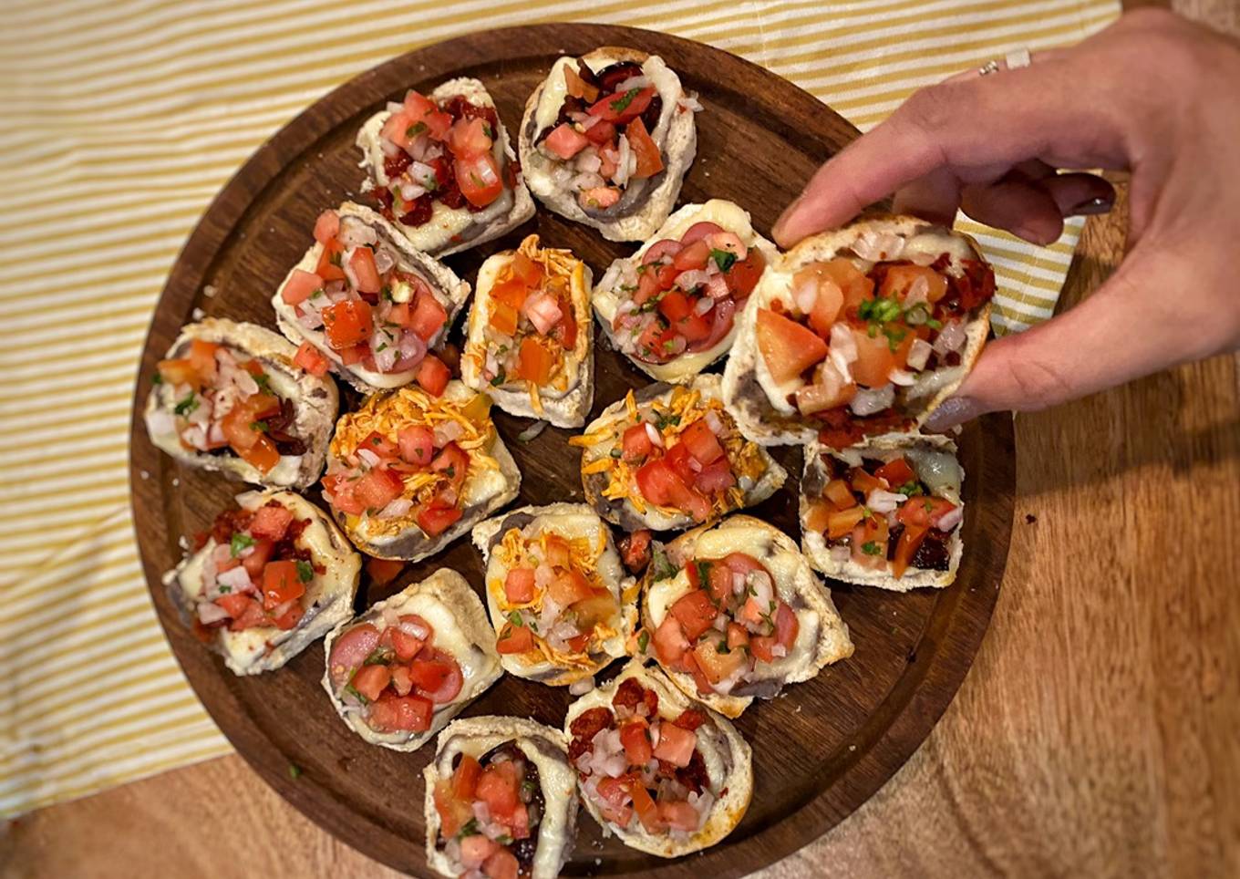 Mini molletes mixtos