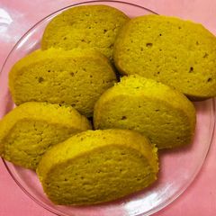 A picture of Custard cookies.