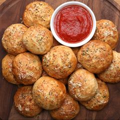 A picture of Pizza bomb.