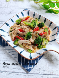 Foto resep Tumis brokoli ayam suwir
