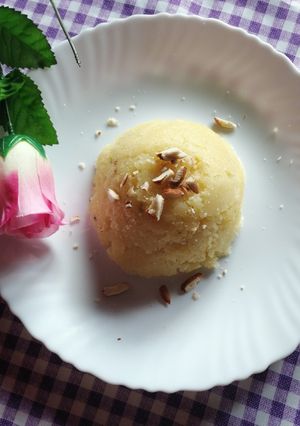 A picture of Sooji halwa.