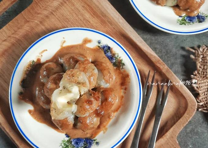 Cara bikin Cilok Isi Keju Bumbu Kacang Cara bikin Cilok Isi Keju Bumbu Kacang