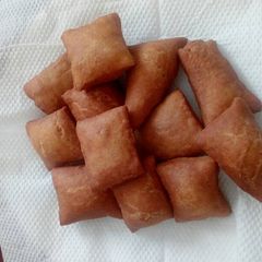A picture of Crumbly mandazi.