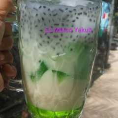 A picture of Es Melon Yakult.