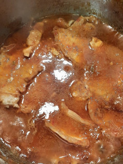 Una foto de Lomo en salsa (o pechuga en salsa)
