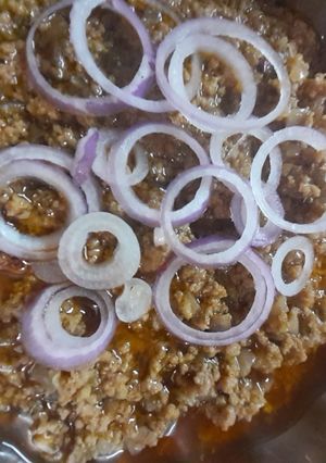 A picture of Fry qeema.