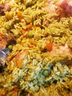 Una foto de Arroz con pollo