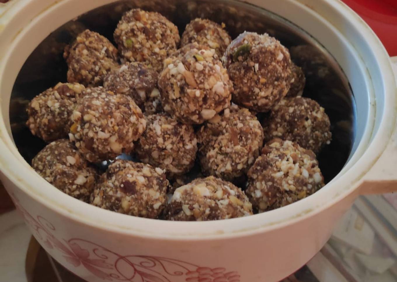 Khajur nuts laddoo