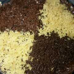 รูปของ Martabak item ala markobar