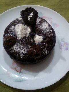 ডেক‍্যাডেন্ট চকোলেট কেক (Decadent chocolate cake recipe in Bengali) রেসিপির প্রধান ছবি