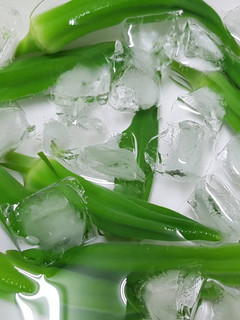夏日.涼拌.胡麻醬.秋葵 家常菜 的食譜成品照片