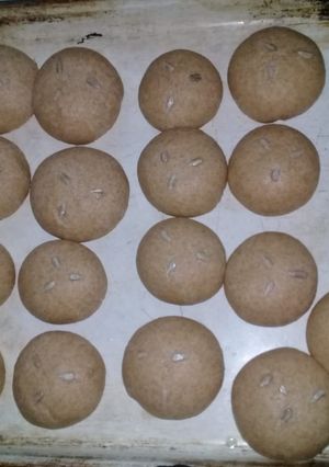 Una foto de Pancitos negros integrales (exquisitos y fáciles)