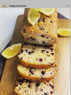 A picture of Blueberry lemon cake.