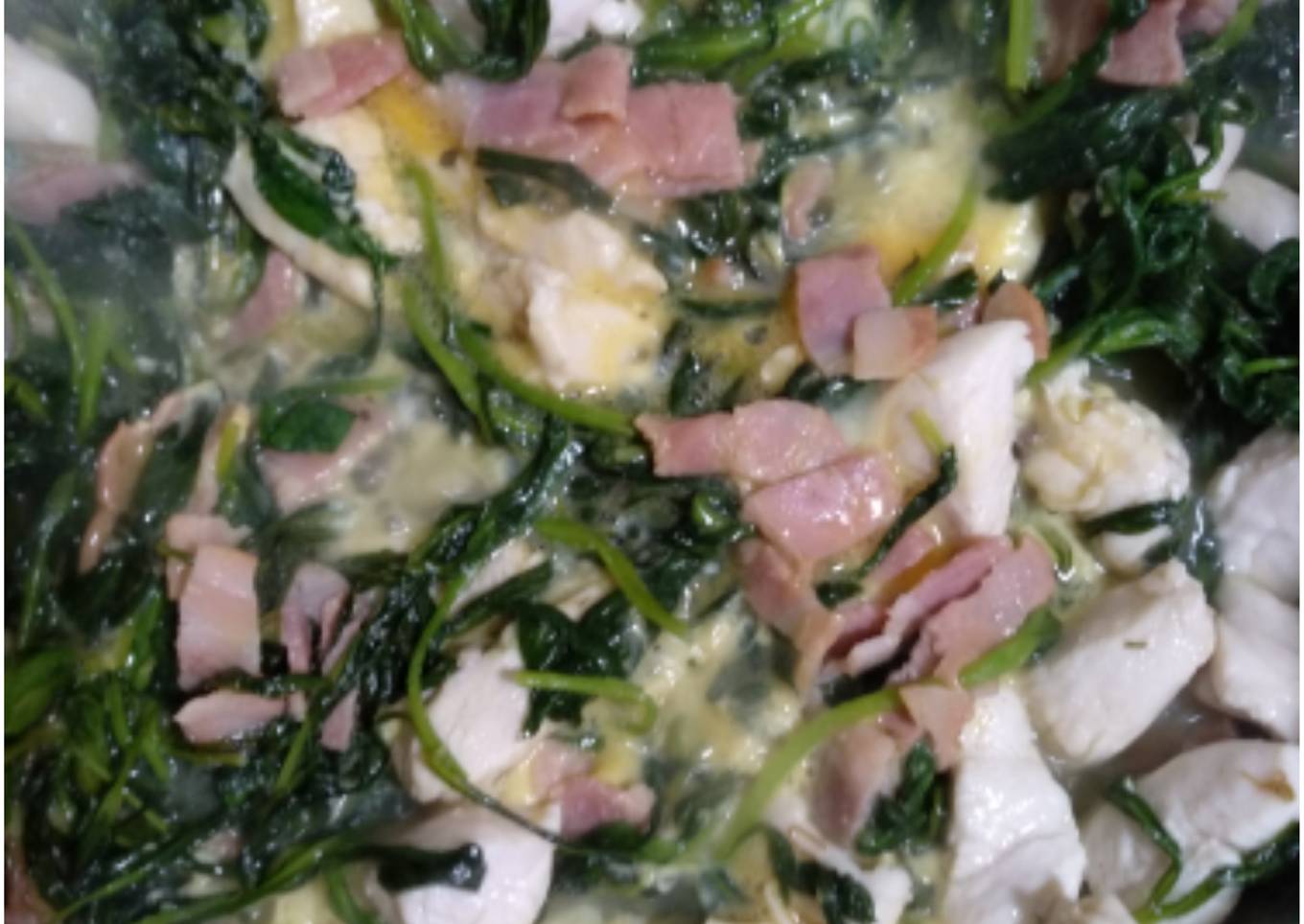 Revuelto de collejas y pollo