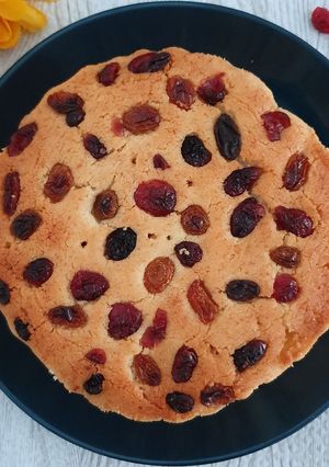 A picture of Rava Cake or Semolina Cake.