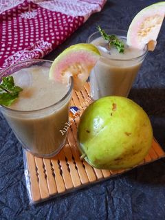 જામફળ શરબત (Jamfal Sharbat Recipe In Gujarati) રેસીપી મુખ્ય ફોટો