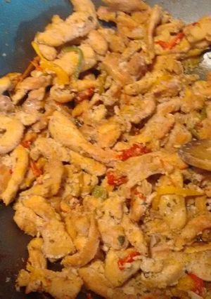 Una foto de Pollo con Garam Masala. ॐ