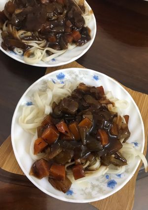 Hình của món Mỳ đen korea.