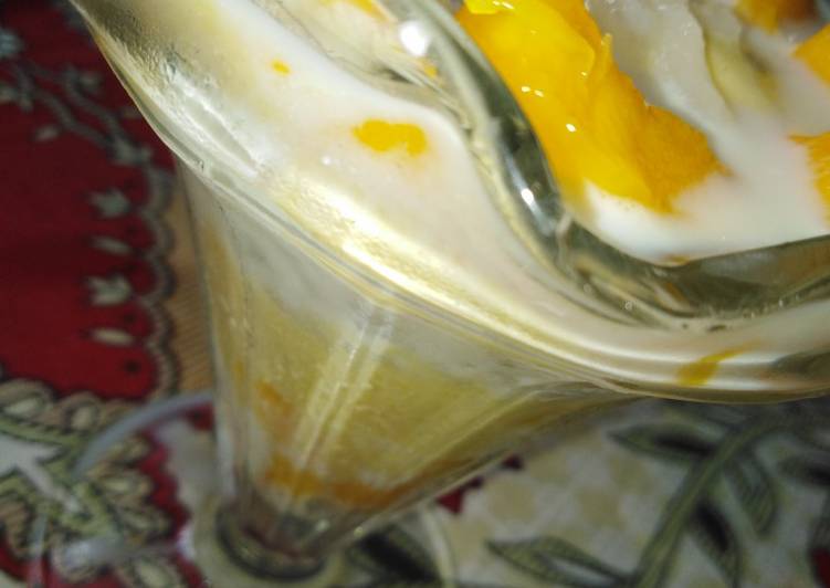 MAKE ADDICT! Recipes Mango falooda with homemade falooda seviyan.😋