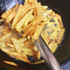 A picture of French Fries.