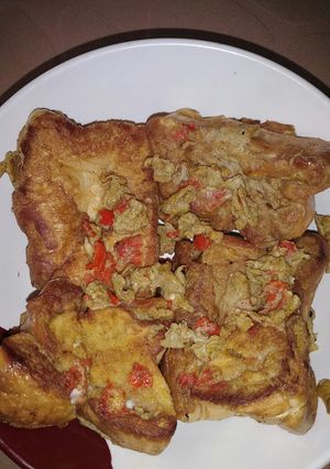 A picture of French toast.