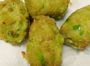 Una foto de Croquetas de arvejas partidas con queso fresco Sin Huevos