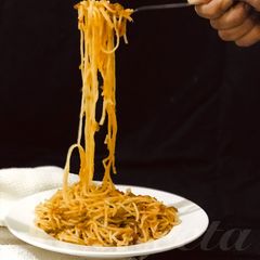 A picture of Veg Hakka Noodles.