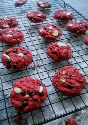 Foto resep Red Velvet Almond Cookies