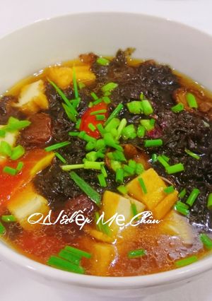 Hình của món Canh chua rong biển nấu nấm hương Đậu hũ chay.