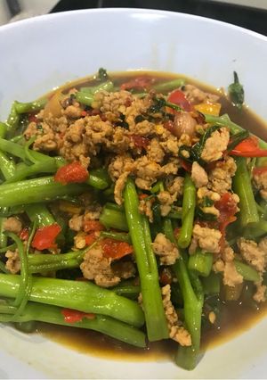 รูปของ ผัดผักบุ้งไก่สับ