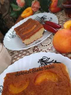 عکسی از دستور کیک آپساید داون شلیل با آرد گندم