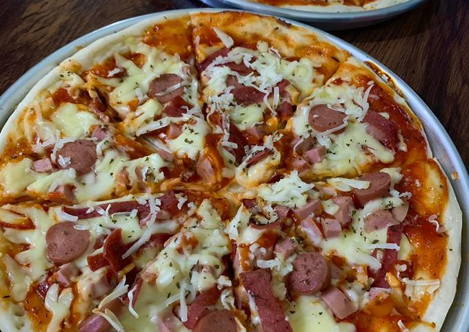 Ini dia! Resep buat Pizza Thin Crust (meatlover) yang sempurna
