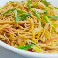 A picture of Hakka Noodles.