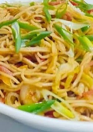 A picture of Hakka Noodles.