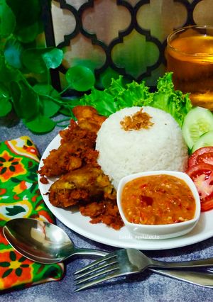 Foto resep Ayam Kampung Goreng Tapioka Sambal Tomat