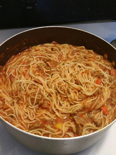 A picture of Spaghetti.. with flare.