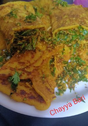 A picture of Stuffed Coriander Chilla.