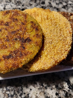 Una foto de Hamburguesas de Mijo, Soja hongos y vegetales