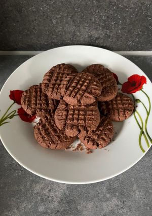 A picture of "Koka" cocoa cookies.
