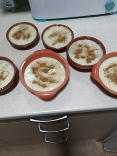 Una foto de Arroz con leche y nata en Mambo